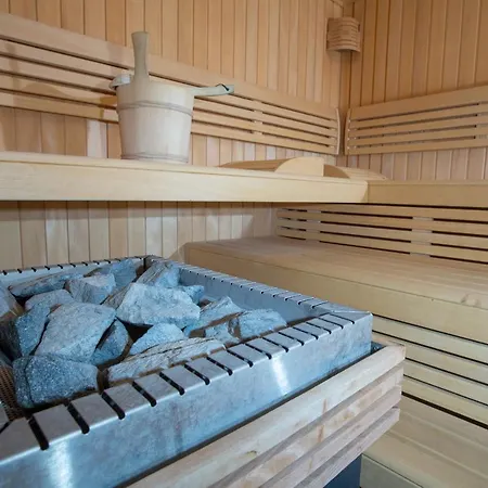 Apartment La Riva 105 With An Indoor Pool Lenzerheide