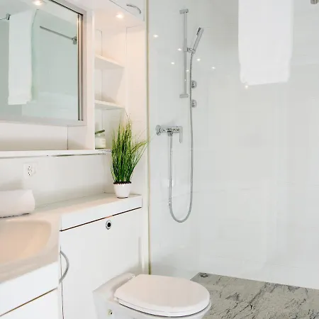 La Riva 105 With An Indoor Pool Apartment Lenzerheide